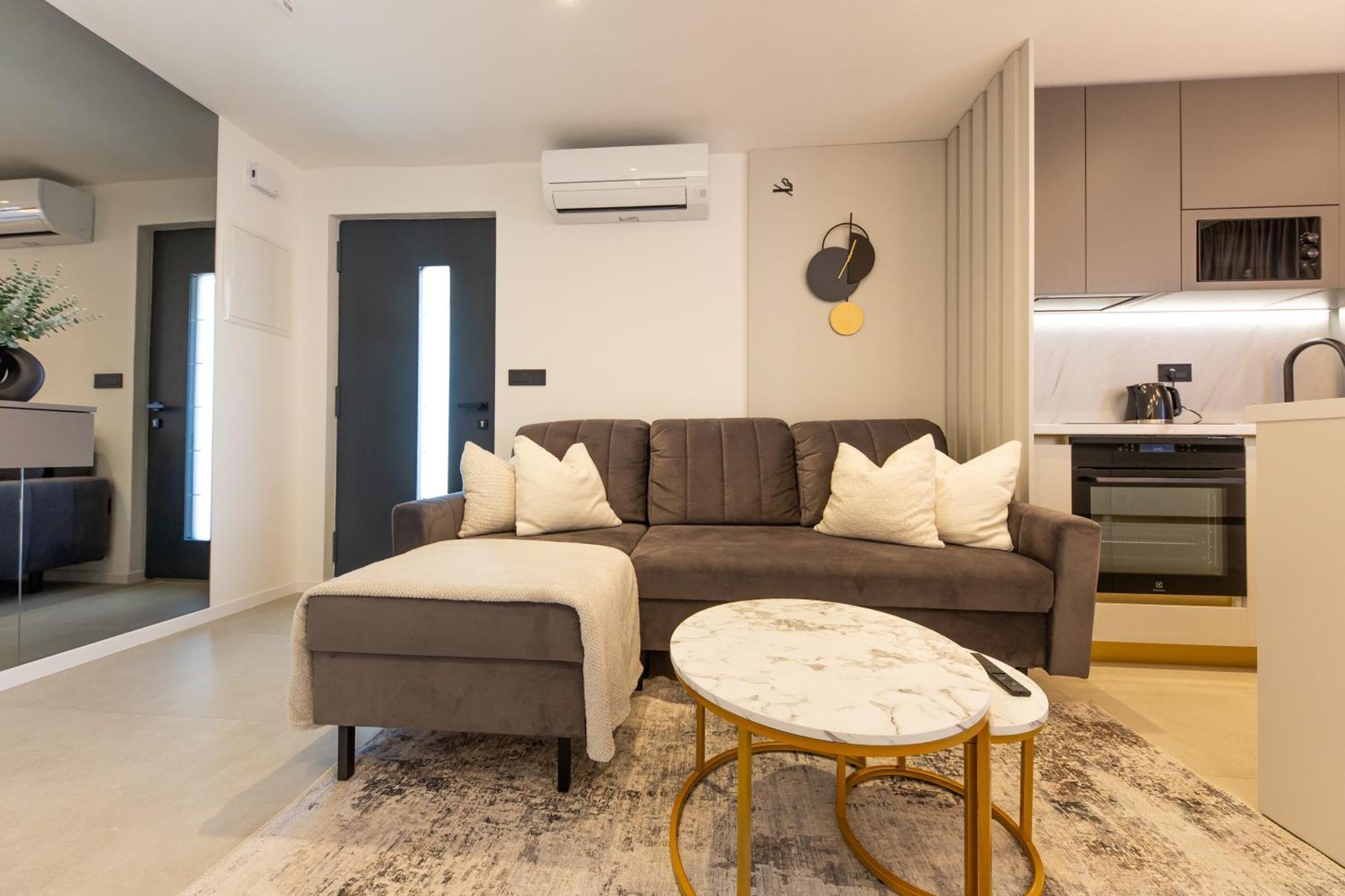 Kadena Luxury *